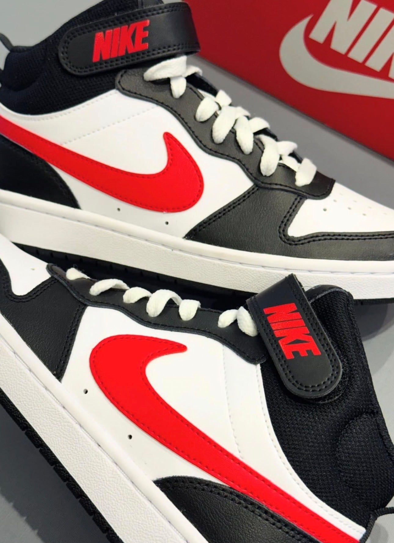 Tênis Nike Borough Mid Lançamento