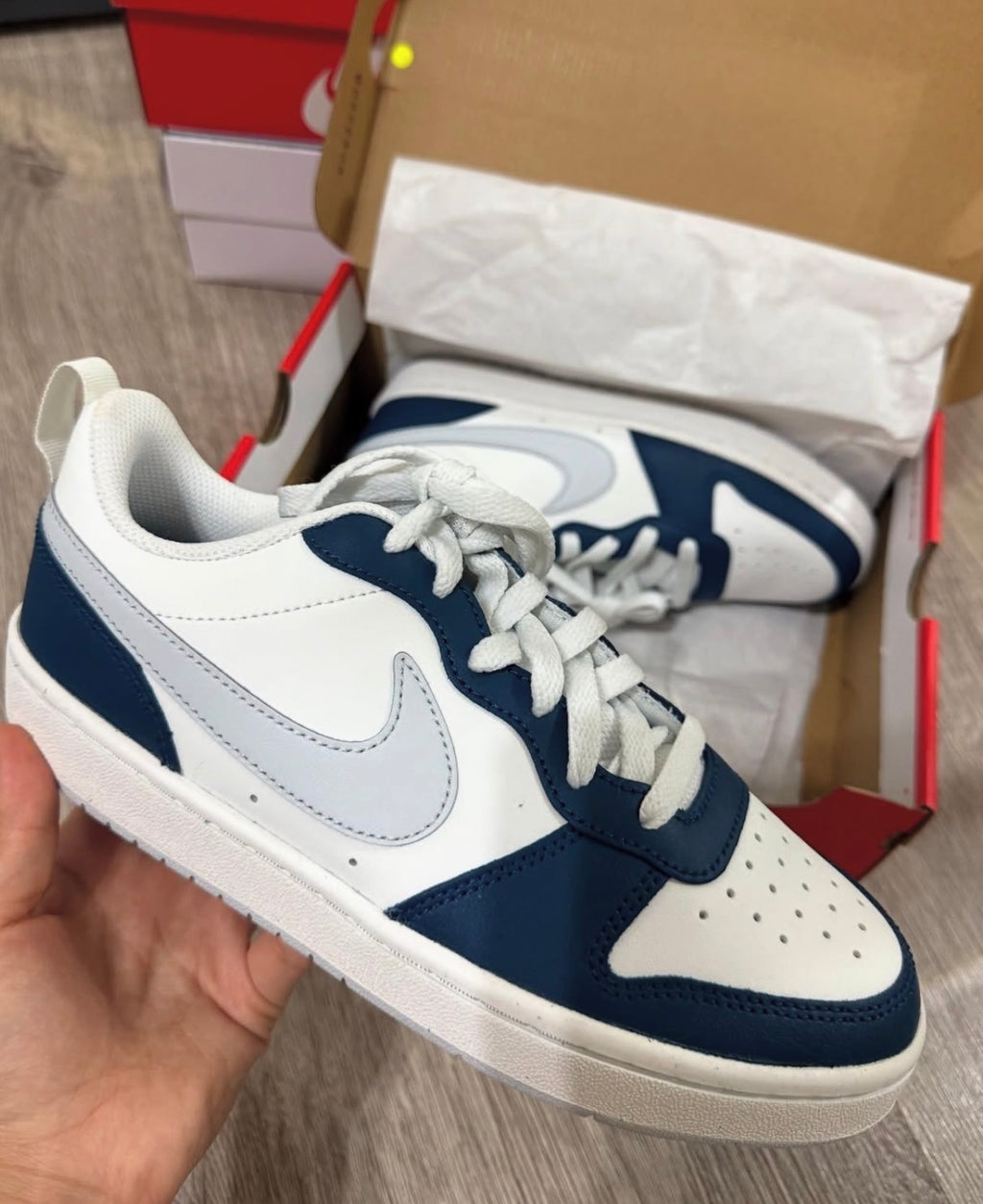 Tênis Nike Borough Low