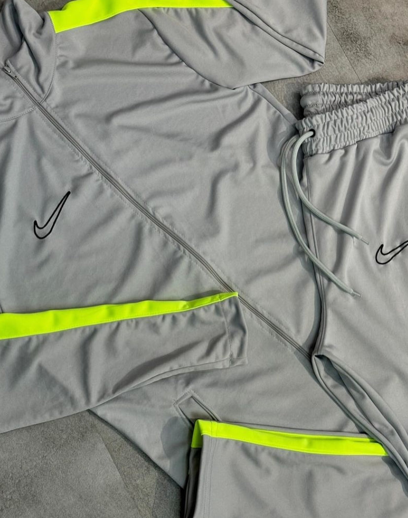 Conjunto Nike Dri-Fit