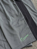 Conjunto Nike Academy + Chinelo Victori One
