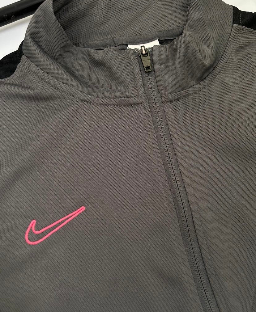 Conjunto Nike Dri-Fit