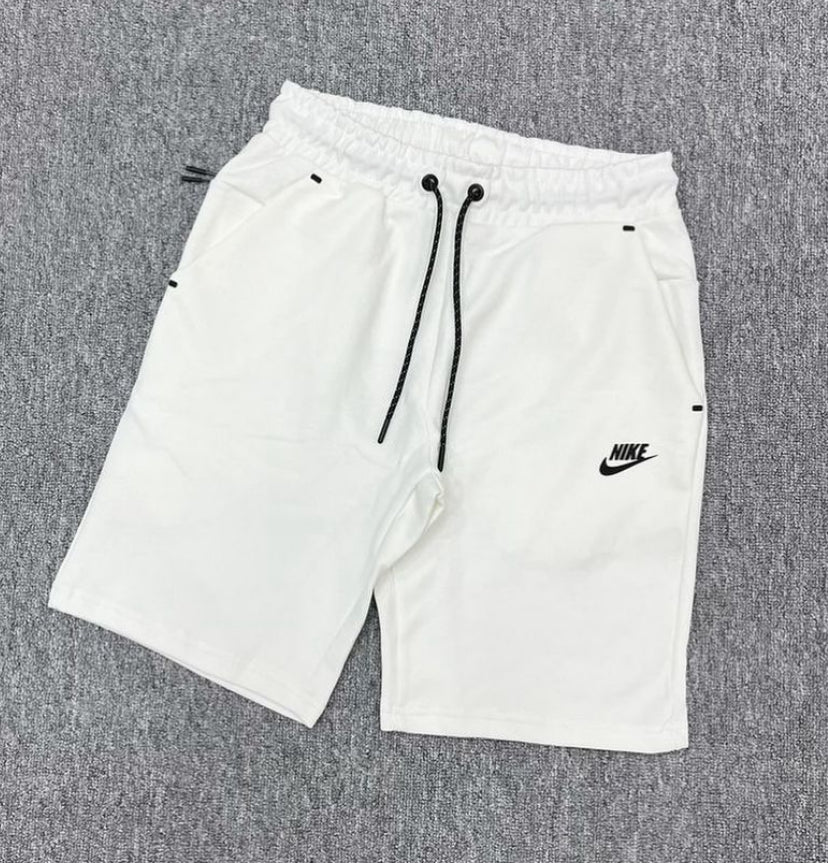 Bermuda Nike
