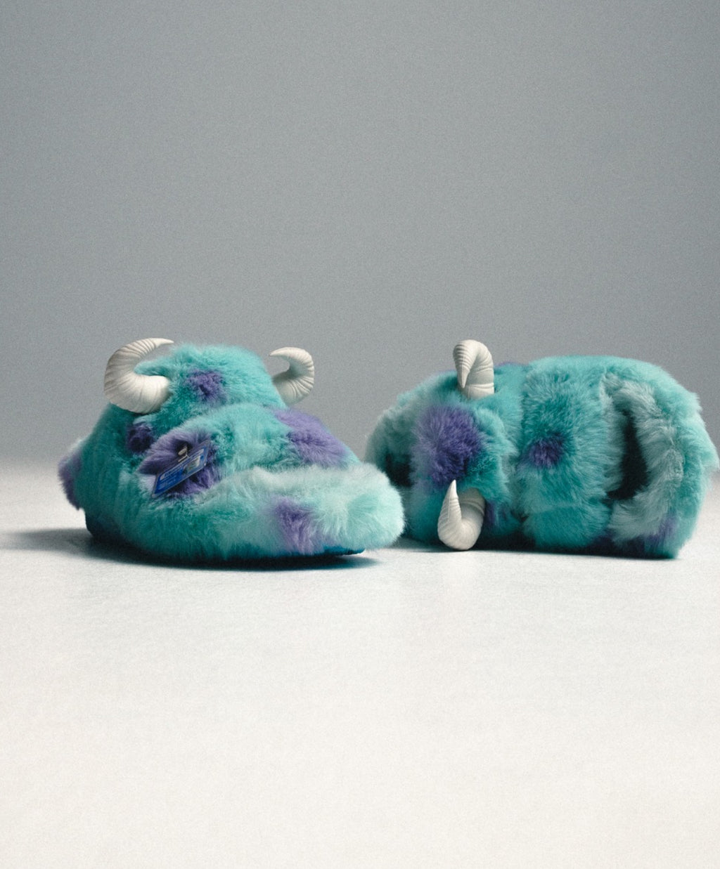 Crocs Monsters Inc. Sulley parques da Disney M8W10