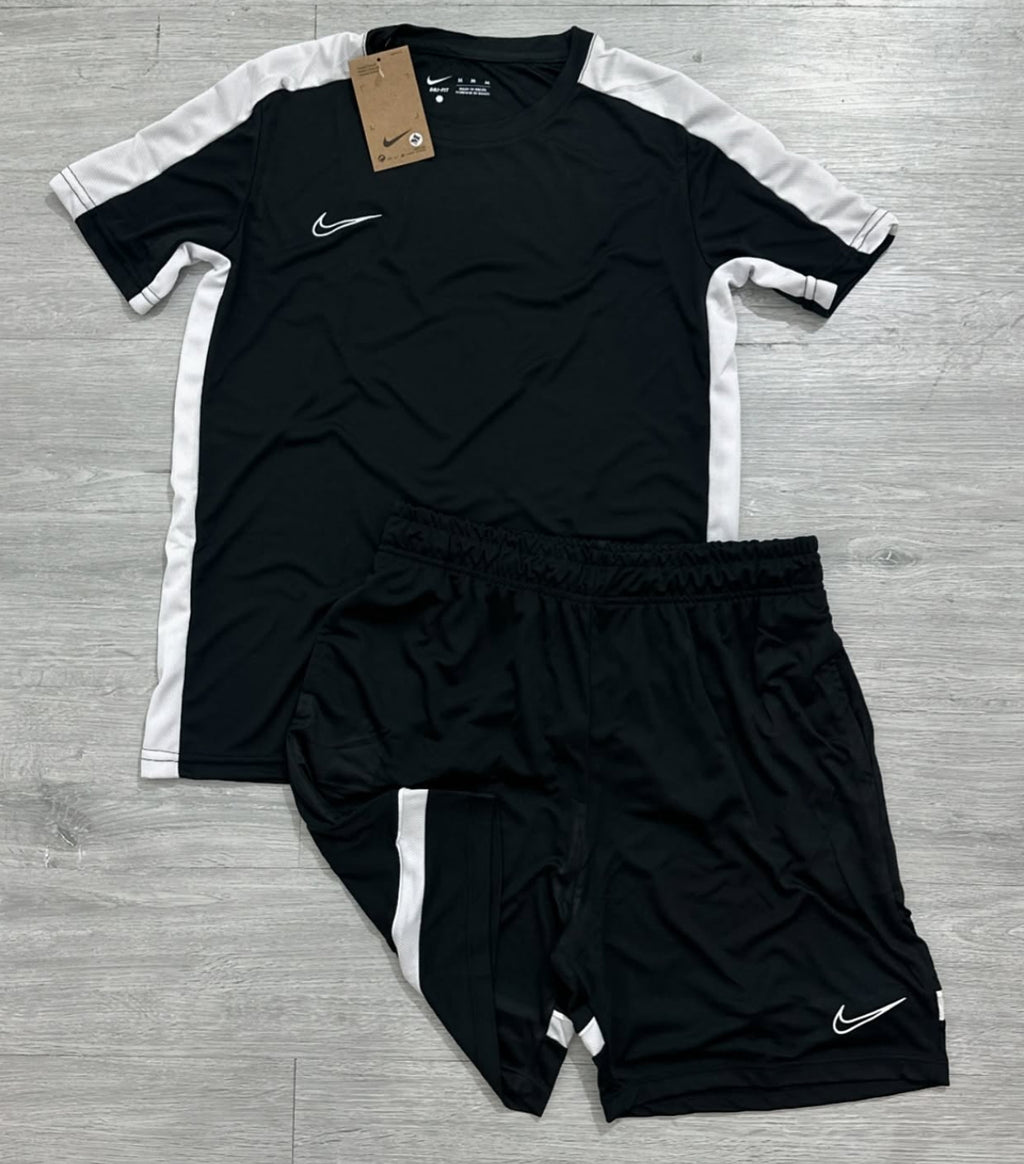 Kit completo Nike Academy Dri-Fit