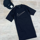 Camisa Nike Pro + Boné Tailwind Nike