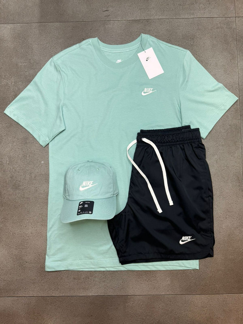Kit Nike