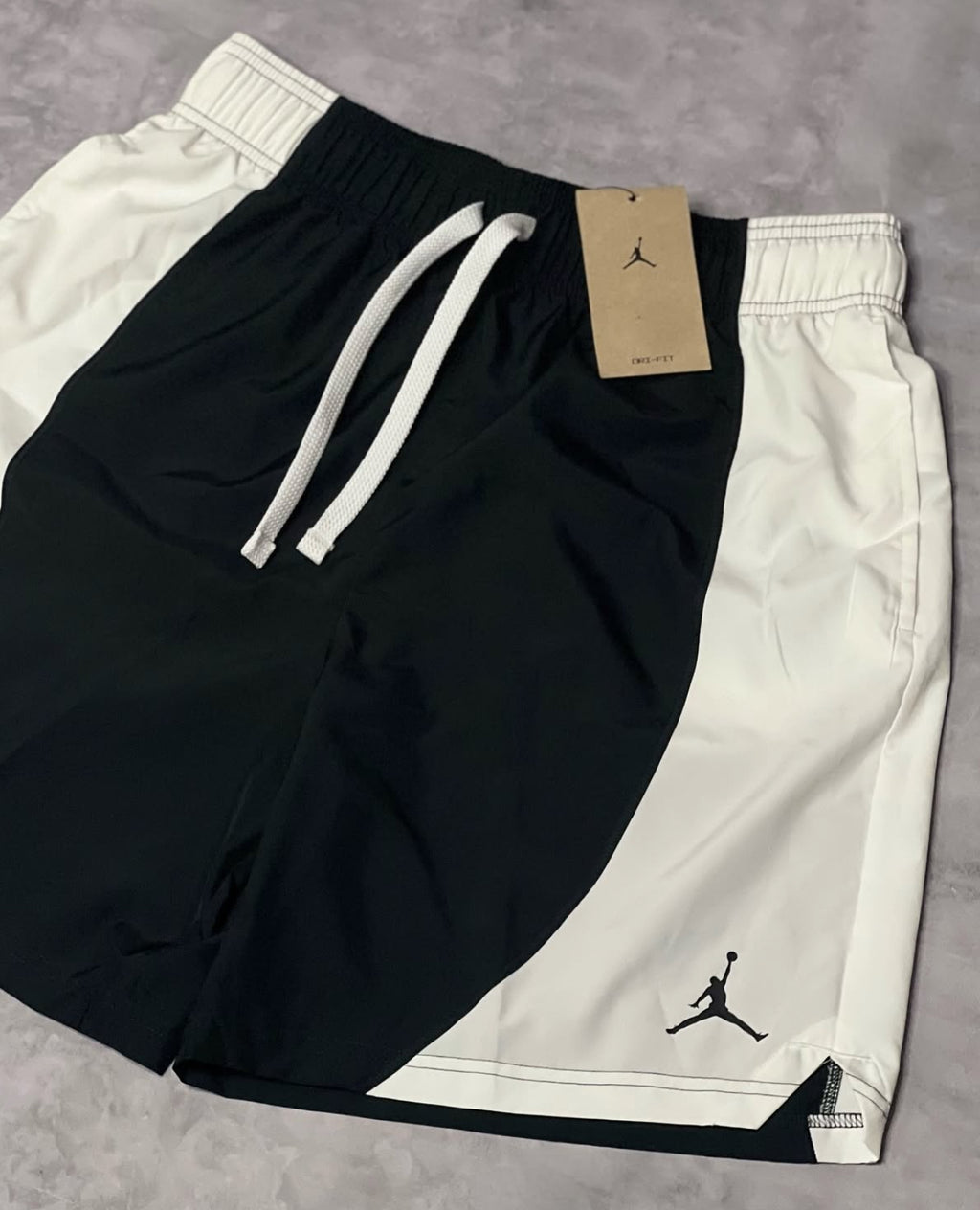 Kit Jordan + Tênis Nike