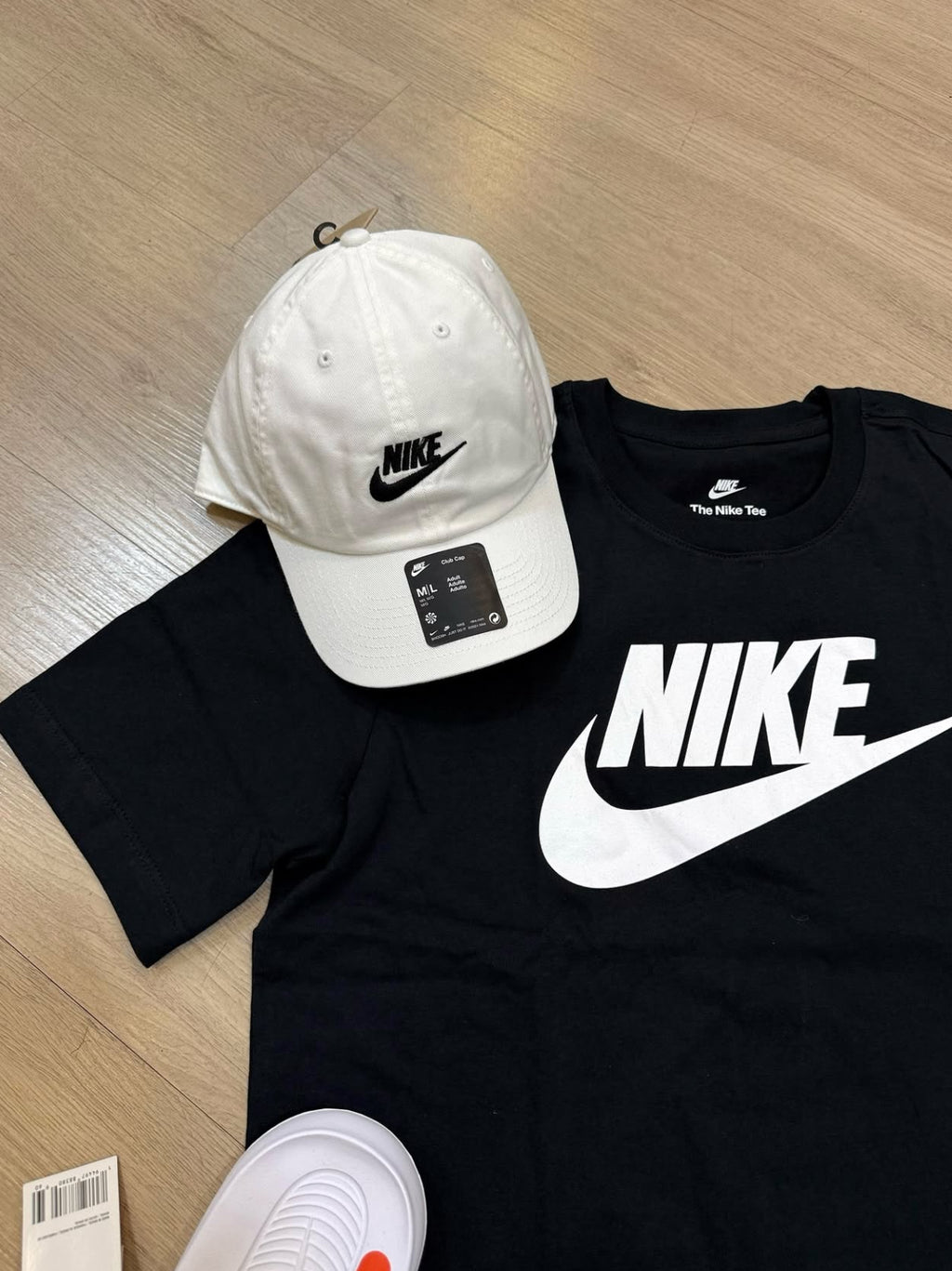 Kit completo Nike +Chinelo Victori One