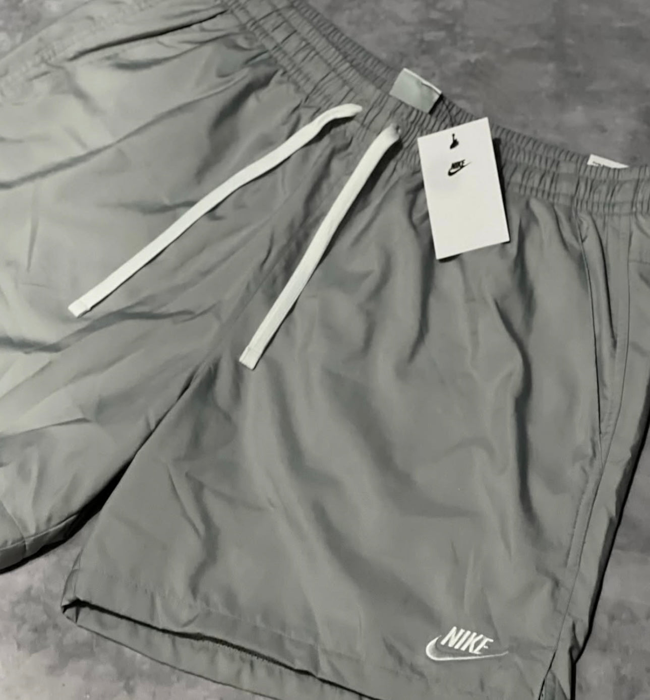 Short Nike Club