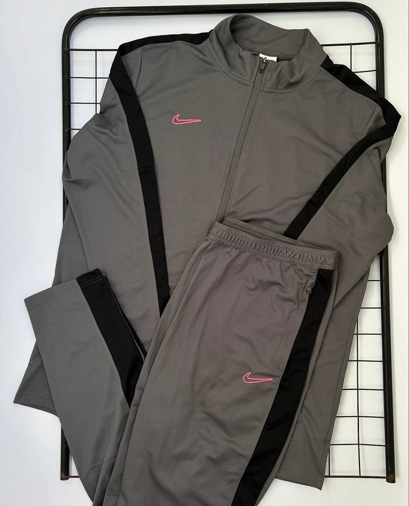 Conjunto Nike Dri-Fit