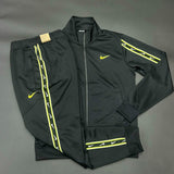 Conjunto Nike Lançamento