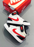 Tênis Nike Borough Mid Lançamento