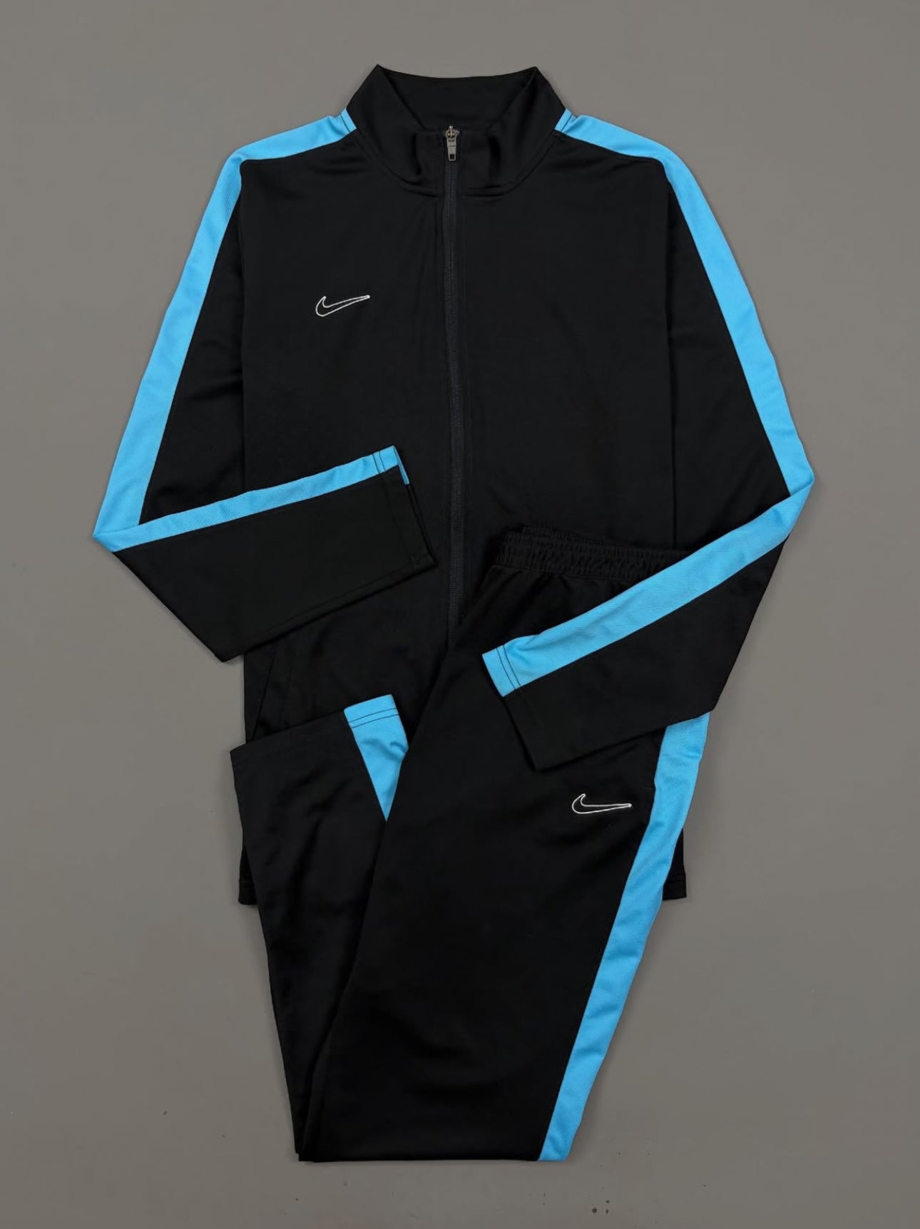 Conjunto Nike Dri-Fit Academy