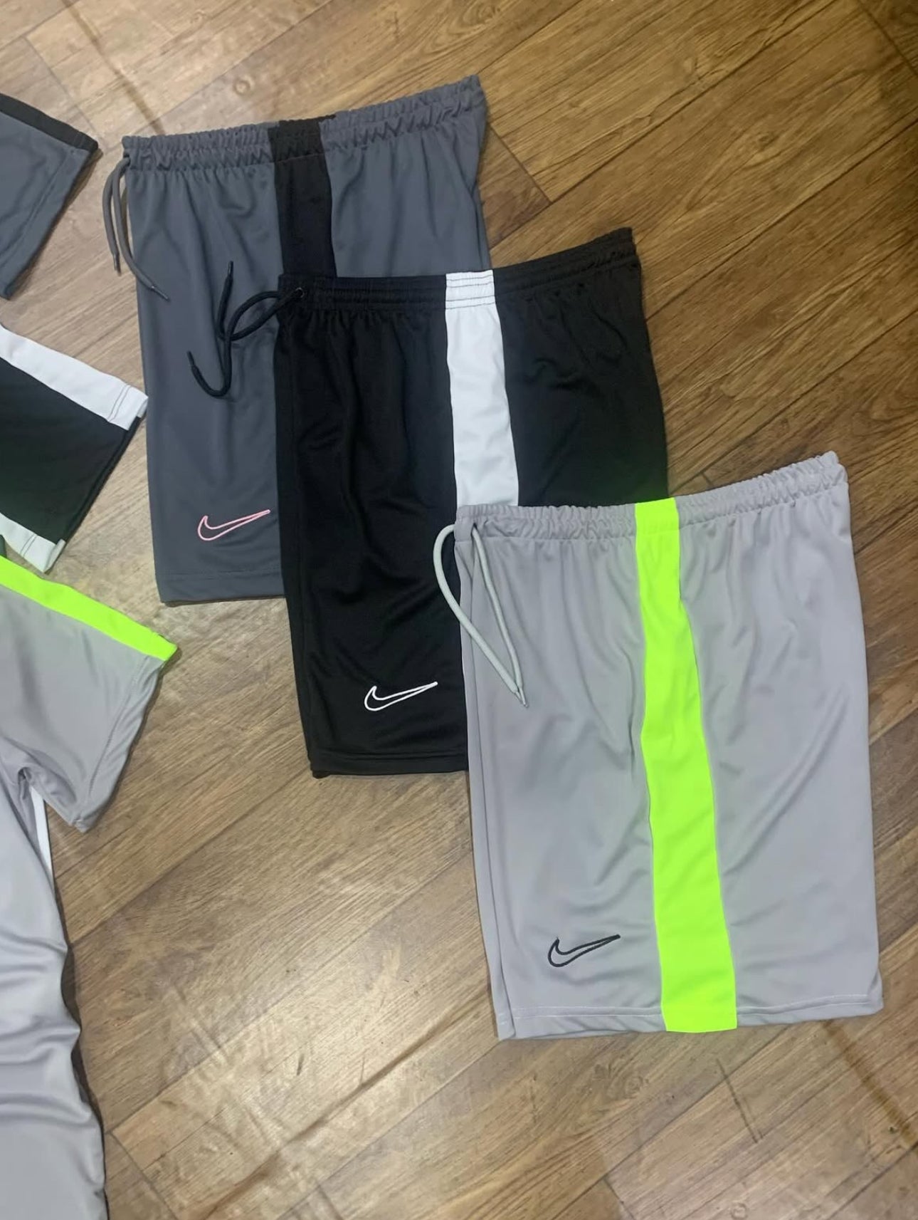 Kit Nike Dri-Fit (3 conjuntos)