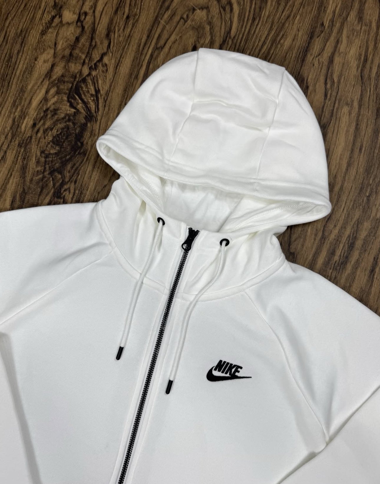 2 Blusas moletom Nike