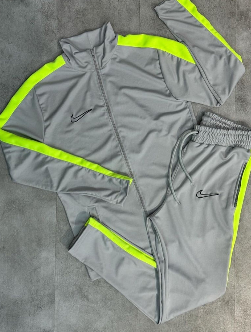 Conjunto Nike Dri-Fit