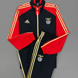 Conjunto Adidas Benfica - Preto/Vermelho/Dourado