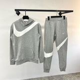Conjunto NK Swoosh