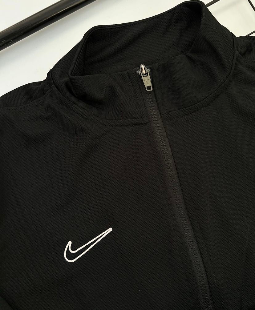 Conjunto Nike Dri-Fit