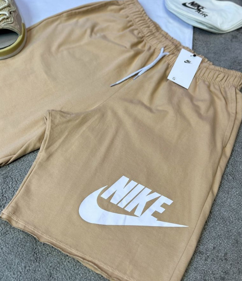 Kit Nike
