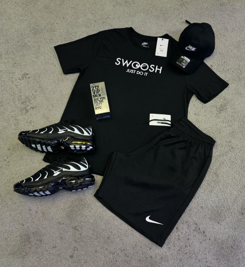 Kit Nike + Air Max Plus + Perfume brinde