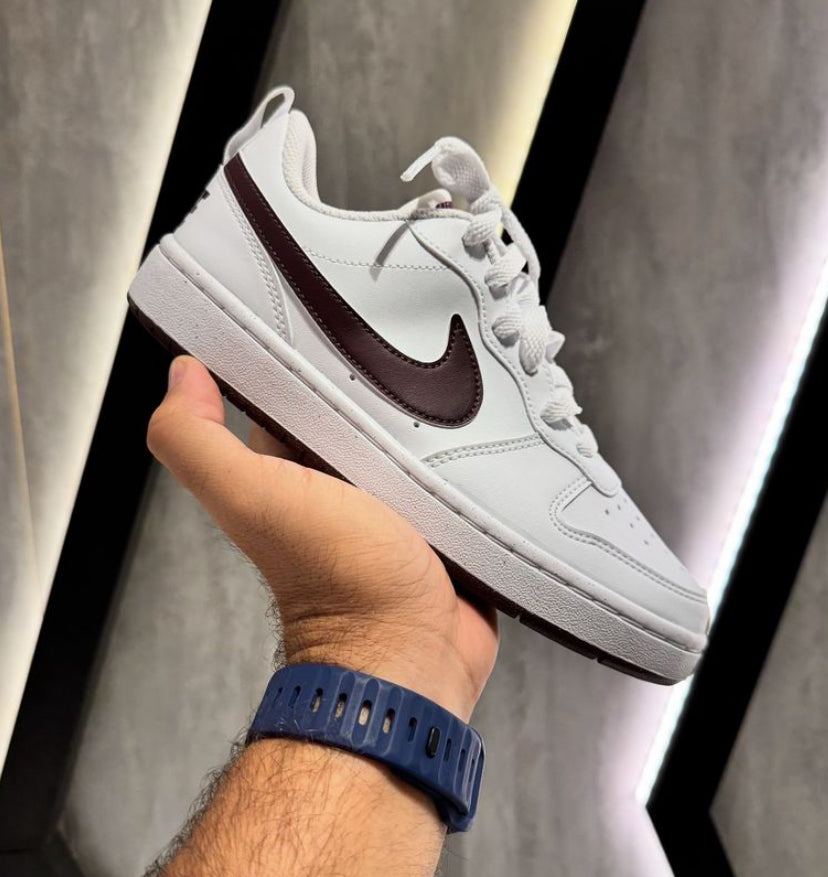 Tênis nike court borough low