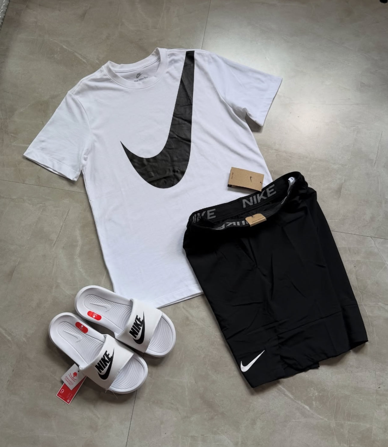 Kit Nike + Chinelo Victori One