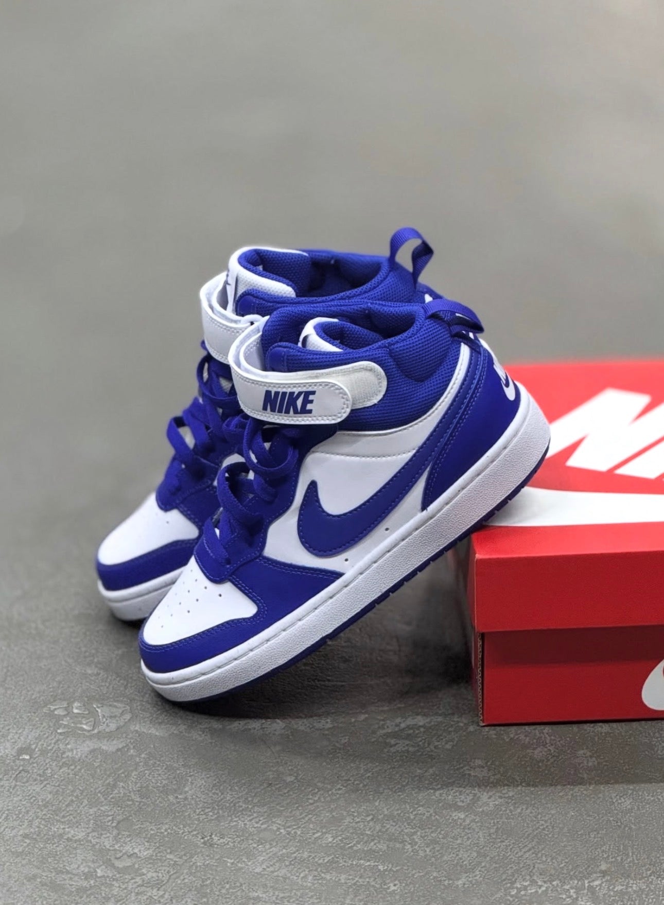 Tênis Nike Borough Mid