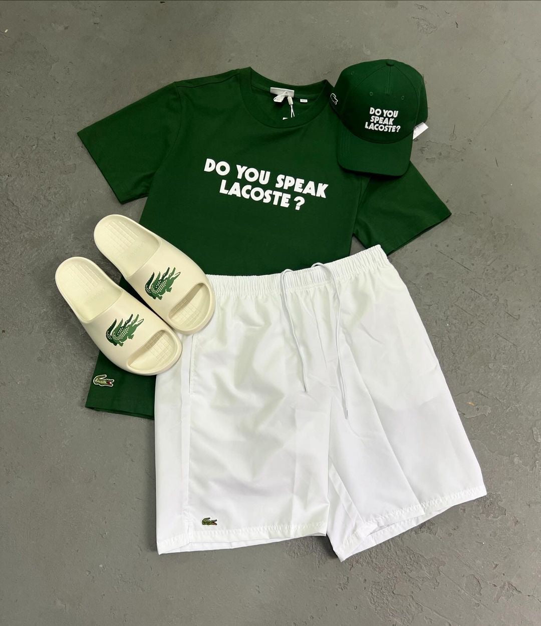 Kit Lacoste
