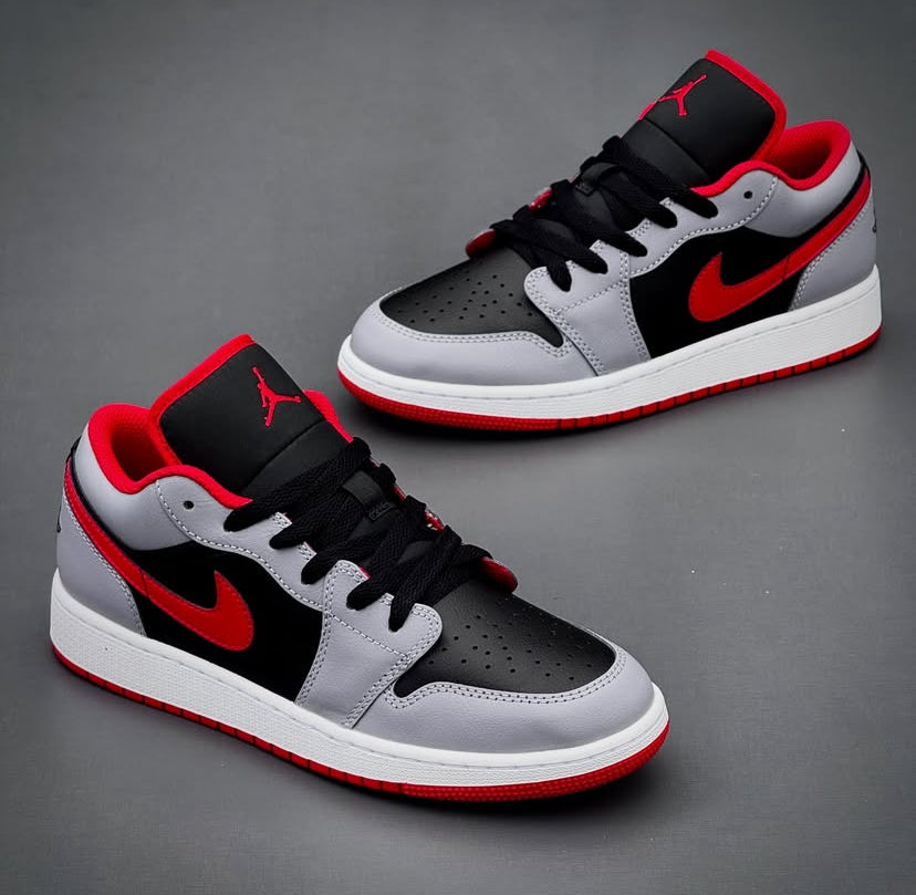 Tênis Air Jordan Low