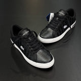 TÊNIS LACOSTE
POWERCOURT
"MONOGRAMA"