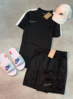 Kit completo Nike Academy + Chinelo Victori One