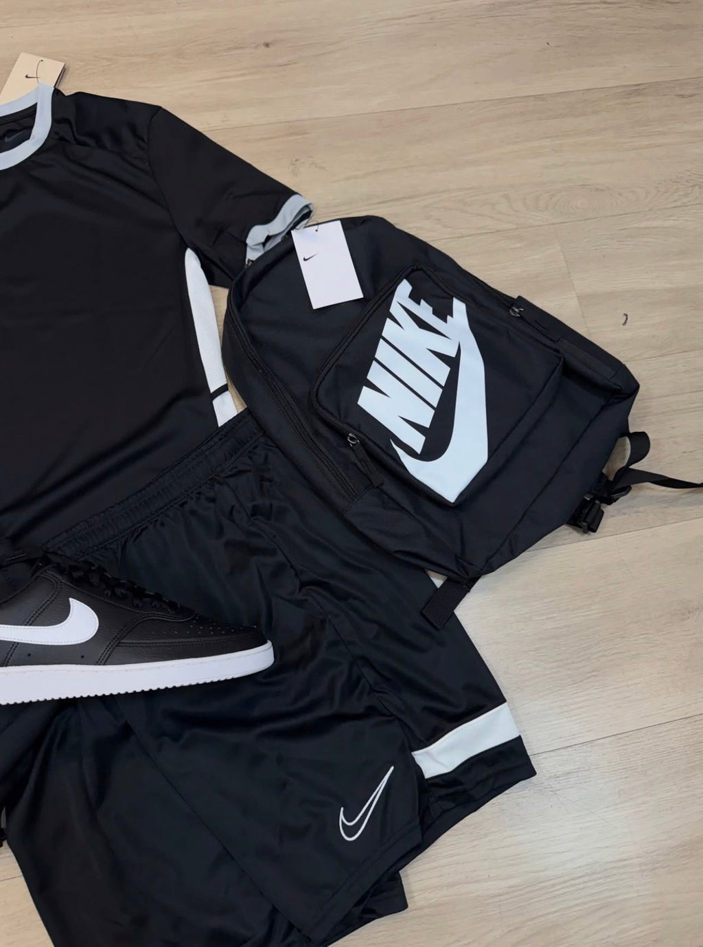 Kit Nike completo (Volta as aulas)