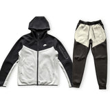 Conjunto Nike Tech Fleece