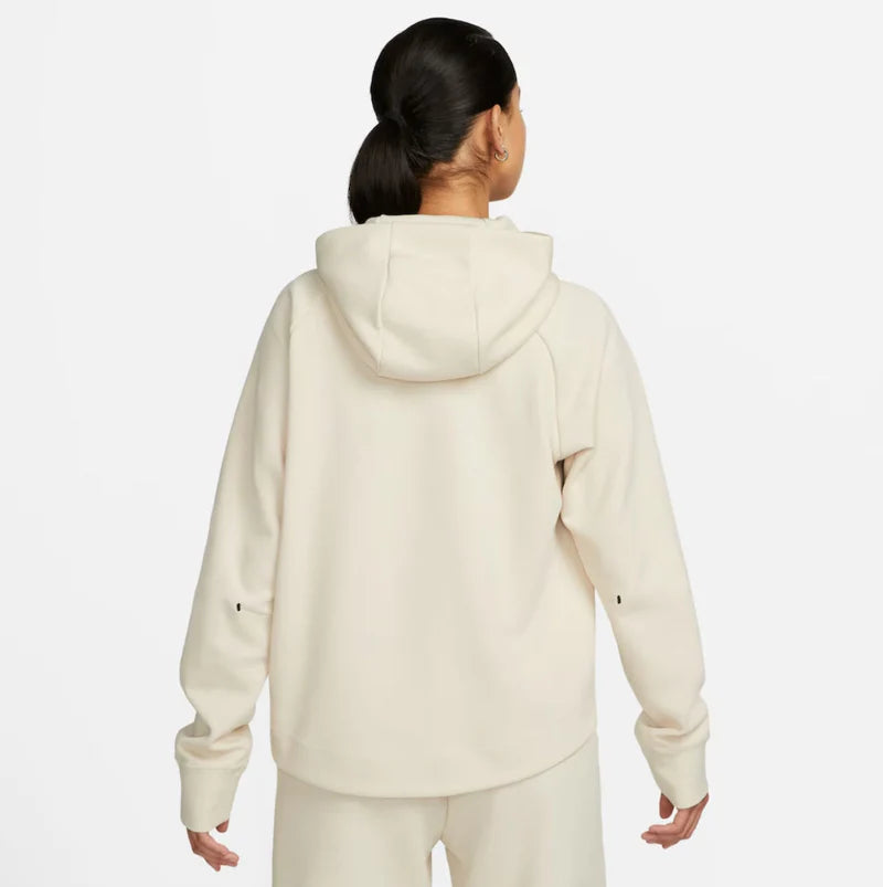 Nike Tech Fleece feminino