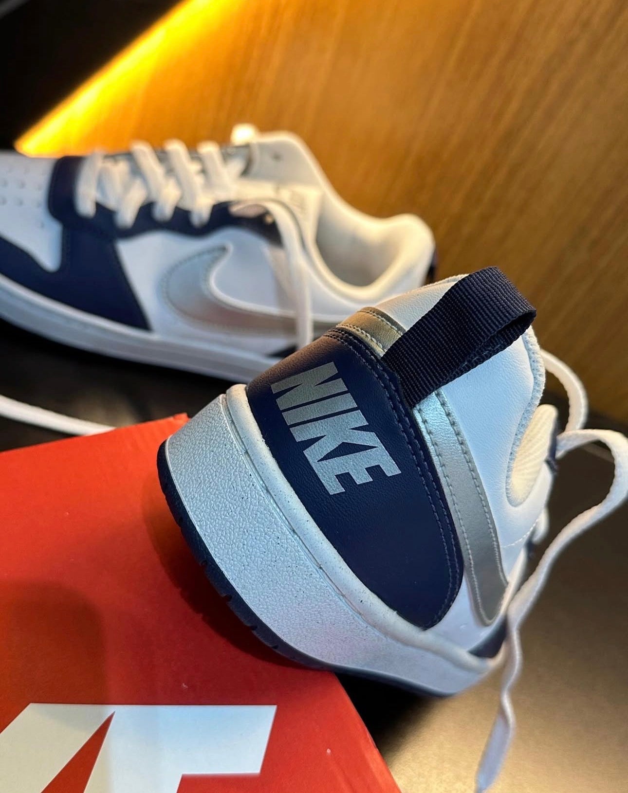 Tênis Nike Borough Low