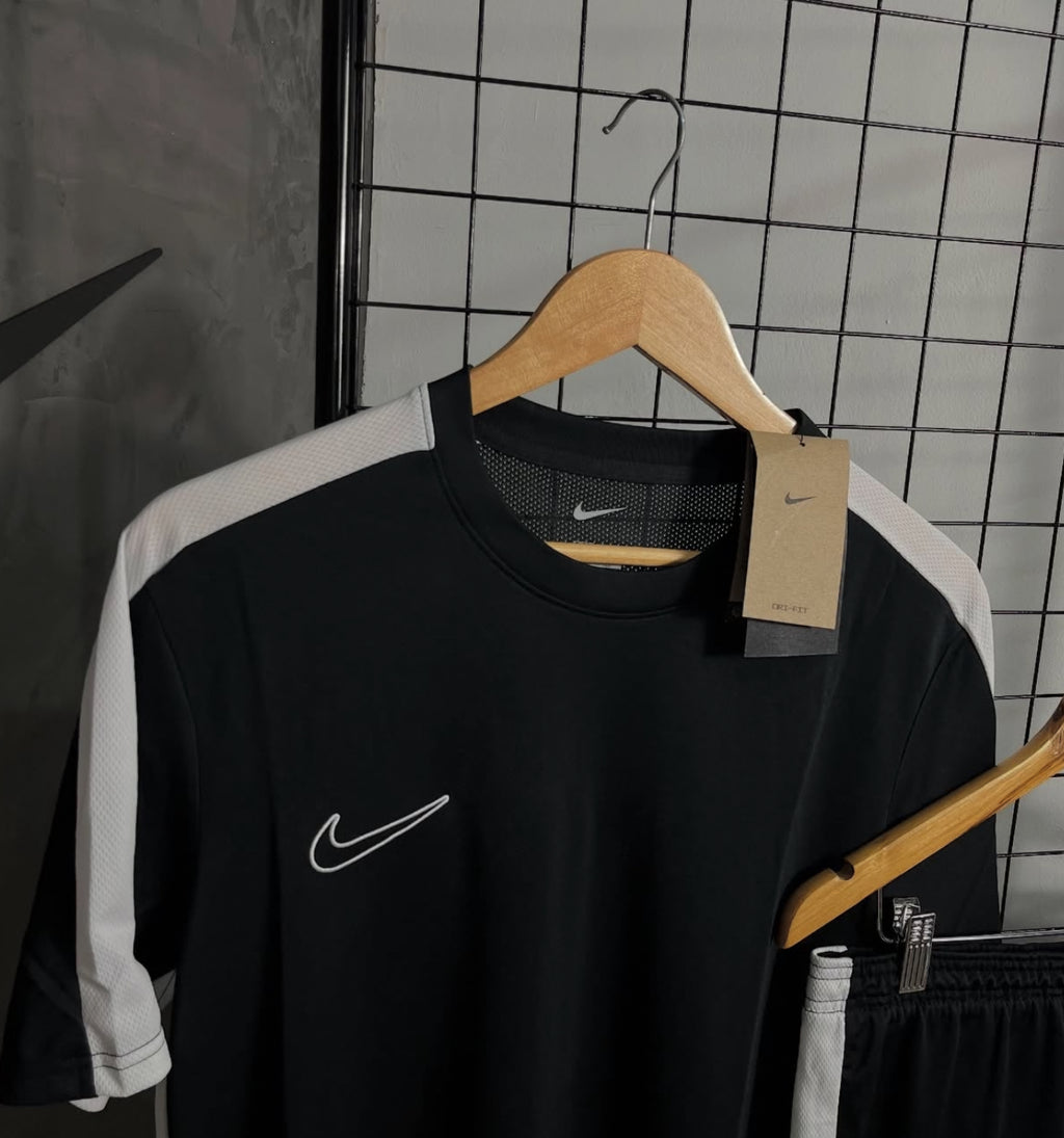 Conjunto Dri-fit Nike Academy